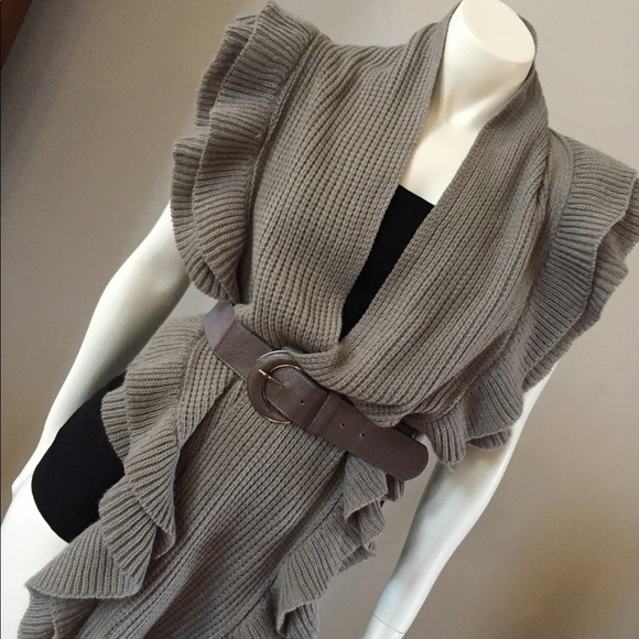 New with tags CALVIN KLEIN RUFFLED SCARF SUPER VERSATILE! GREY. USE AS SCARF OR - Picture 4 of 6